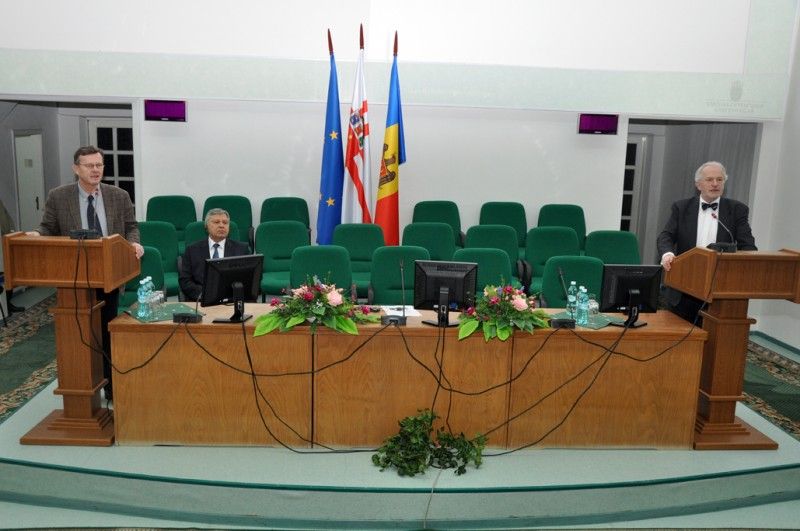 Experţii europeni în învățământul medical la Universitate Experţii europeni în învățământul medical la Universitate