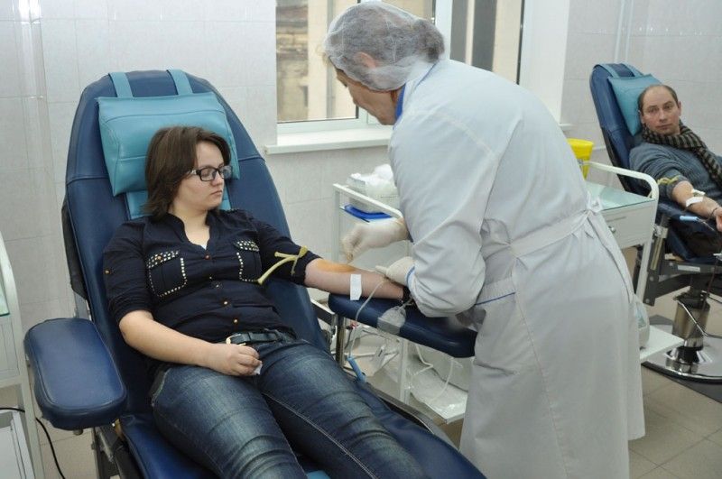 Donează sânge - dăruieşte viaţă! Donează sânge - dăruieşte viaţă!